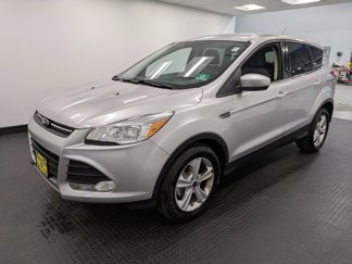 Used 2016 Ford Escape SE image 1