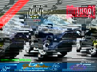 Used 2021 Toyota RAV4 XLE image 1