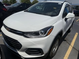 Used 2022 Chevrolet Trax LT w/ LT Convenience Package image 1