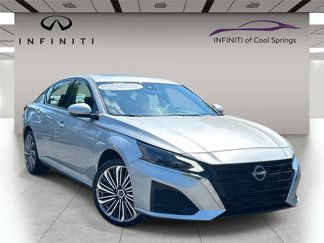 Used 2024 Nissan Altima 2.5 SL image 1