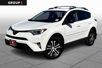 Used 2017 Toyota RAV4 LE image 1