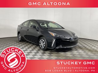 Used 2022 Toyota Prius LE image 1