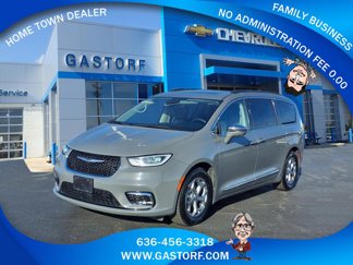Used 2022 Chrysler Pacifica Limited image 1