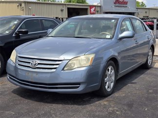 Used 2006 Toyota Avalon Limited image 1