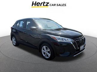 Used 2024 Nissan Kicks S image 1