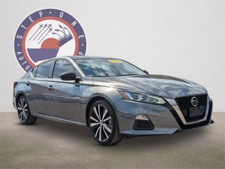 Used 2022 Nissan Altima 2.5 SR image 1
