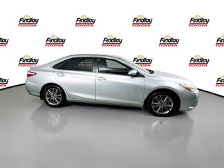 Used 2016 Toyota Camry SE image 1