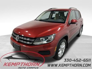 Used 2015 Volkswagen Tiguan SE image 1
