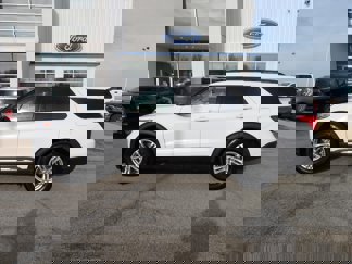 Used 2022 Ford Explorer XLT image 1