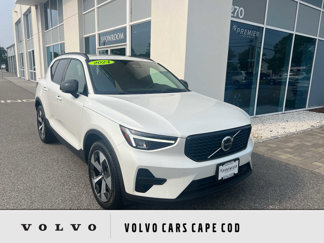 Used 2024 Volvo XC40 B5 Core w/ Protection Package Premier image 1