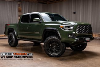 Used 2022 Toyota Tacoma TRD Off-Road image 1