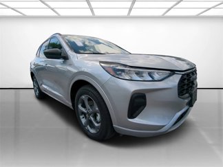 Used 2023 Ford Escape ST-Line image 1