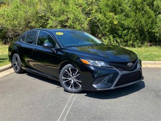 Used 2019 Toyota Camry SE image 1
