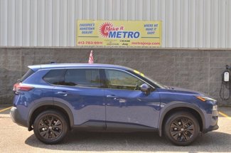 Used 2021 Nissan Rogue SV image 1