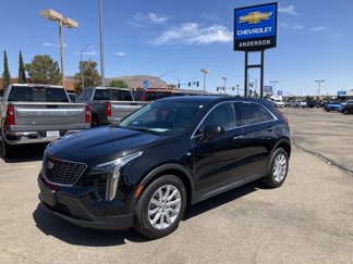 Used 2022 Cadillac XT4 Luxury w/ Cold Weather Package image 1