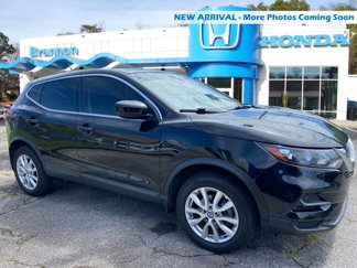 Used 2021 Nissan Rogue Sport S image 1