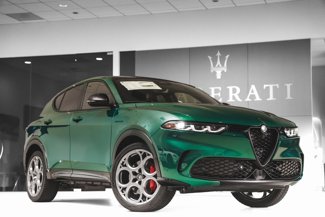 New 2025 Alfa Romeo Tonale w/ Premium Package image 1