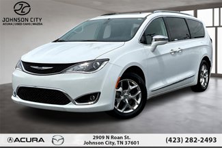 Used 2019 Chrysler Pacifica Limited image 1