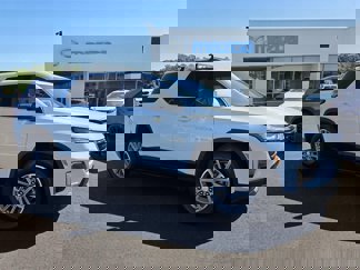 Used 2022 Chevrolet Traverse LT w/ LPO, 'HIT The Road' Package image 1
