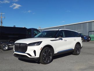 New 2025 Lincoln Aviator Reserve w/ Equipment Group 201A image 1