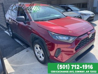 Used 2019 Toyota RAV4 LE image 1