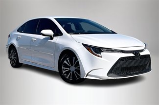 Used 2021 Toyota Corolla LE w/ Carpet Mat Package (TMS) image 1