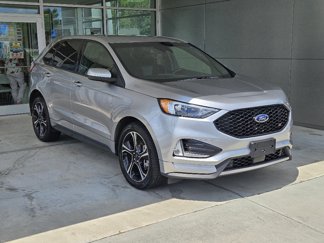 Used 2022 Ford Edge ST image 1