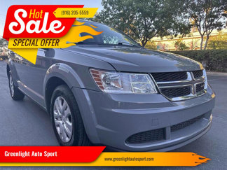 Used 2020 Dodge Journey SE image 1
