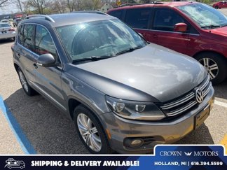 Used 2014 Volkswagen Tiguan SE image 1