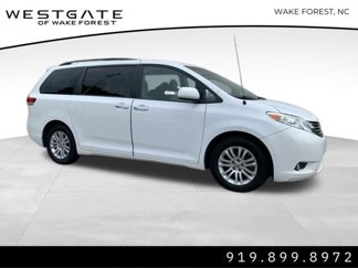 Used 2014 Toyota Sienna L image 1