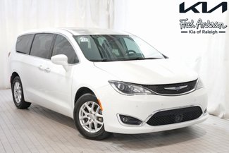 Used 2020 Chrysler Pacifica Touring w/ Advanced Safetytec Group image 1
