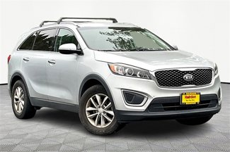 Used 2016 Kia Sorento LX w/ LX Convenience Package image 1
