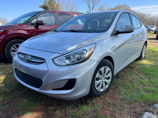 Used 2017 Hyundai Accent SE image 1