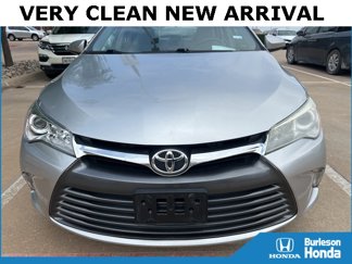 Used 2017 Toyota Camry LE image 1