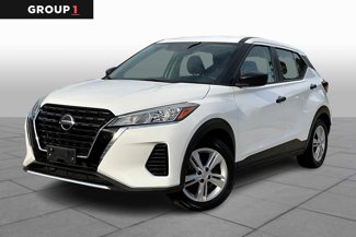 Used 2021 Nissan Kicks S image 1