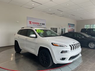 Used 2016 Jeep Cherokee Overland w/ Technology Group image 1