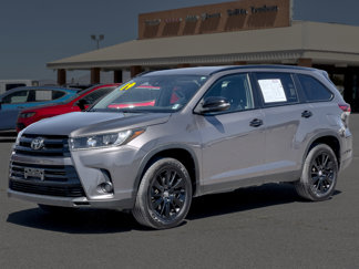 Used 2019 Toyota Highlander SE w/ Nightshade Edition image 1