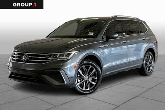 Used 2022 Volkswagen Tiguan SE image 1
