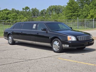 Used 2000 Cadillac De Ville Limousine image 1
