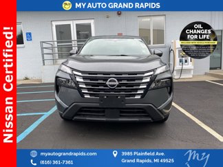 Used 2024 Nissan Rogue SV image 1
