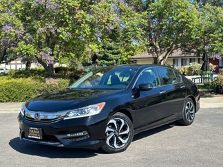 Used 2017 Honda Accord EX image 1