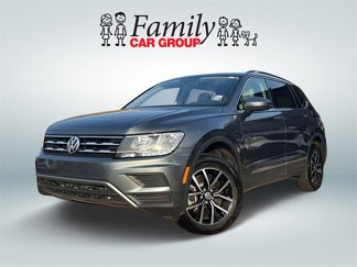 Used 2021 Volkswagen Tiguan SE image 1