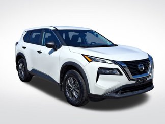 Used 2021 Nissan Rogue S image 1