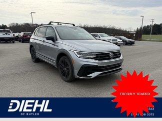 Used 2022 Volkswagen Tiguan SE R-Line image 1