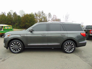 Used 2018 Lincoln Navigator Select image 1