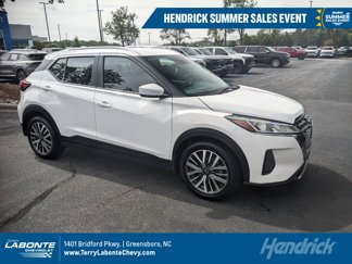 Used 2024 Nissan Kicks SV image 1