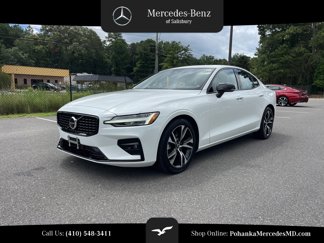 Used 2024 Volvo S60 B5 Core image 1
