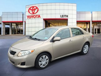 Used 2010 Toyota Corolla LE image 1