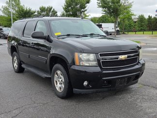 Used 2009 Chevrolet Suburban LT image 1