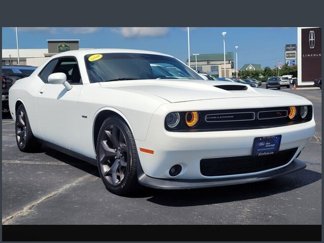 Used 2019 Dodge Challenger R/T image 1